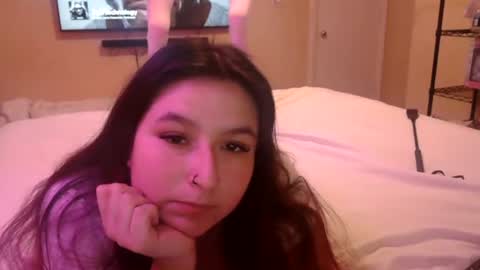 luvvespie online show from July 3, 8:24 pm