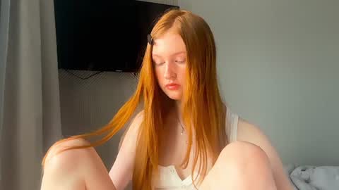 lux_angel online show from June 11, 12:32 am