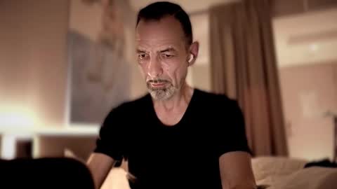 Im a   -  CAMGUY YOU  LIKE to FUCK online show from November 6, 8:34 pm