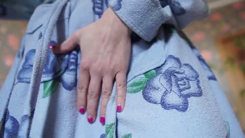 Sophie online show from December 31, 9:53 am