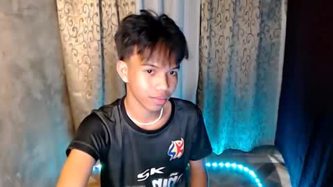 luxirfy online show from December 2, 5:33 pm