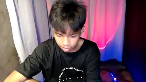 luxirfy online show from April 14, 10:57 pm