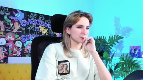 Ray online show from February 18, 3:21 am