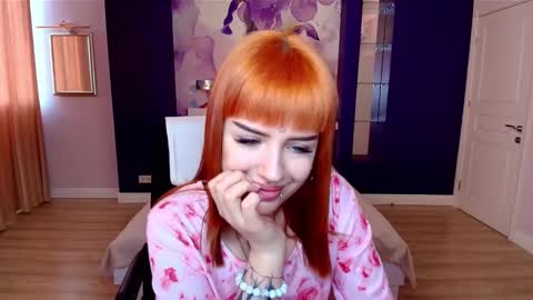 LuxSiren online show from April 12, 7:45 am