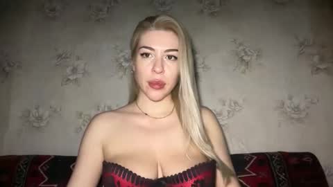 LuxSonyaStar online show from April 23, 7:59 pm