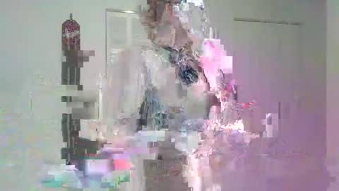 Snapshot of luxuriousbunny chatting on October 28, 3:51 am luxuriousbunny online show from October 28, 3:51 am