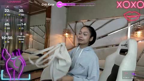 Snapshot of luxury_sweet_ chatting on October 21, 11:04 am luxury online show from October 21, 11:04 am