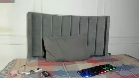 Tommy and Polly online show from January 7, 9:09 pm