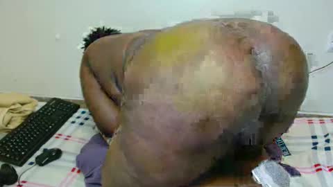 Snapshot of luzremi chatting on October 4, 5:22 pm luzremi online show from October 4, 5:22 pm