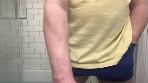 lvguynextdoor440656 online show from March 5, 2:20 am