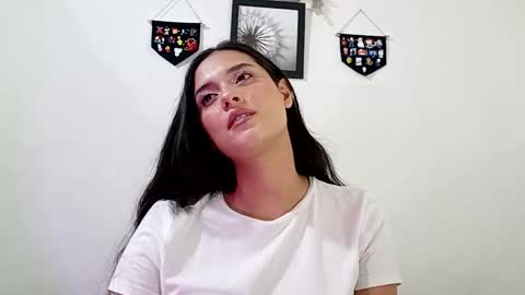 lyla online show from January 14, 2:19 am