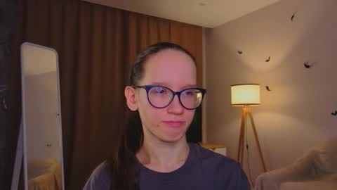 Sara online show from November 28, 4:47 pm