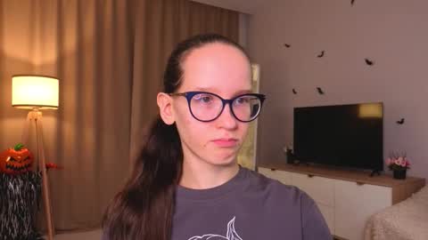 Sara online show from November 21, 4:16 pm