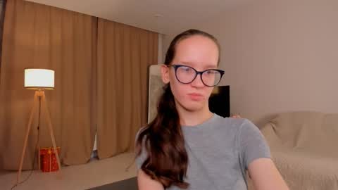 Sara online show from September 26, 4:26 pm