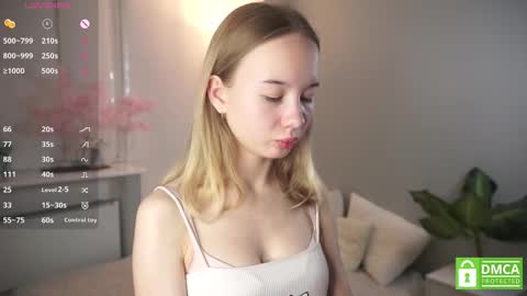 Lola online show from September 24, 2:46 pm