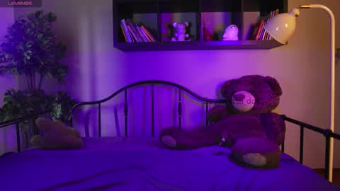 Lynx and Sun  online show from March 3, 7:32 pm