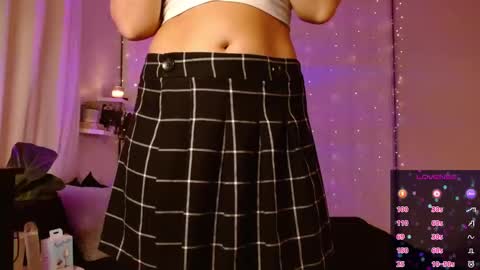 Lyra Rose online show from October 24, 2:40 pm