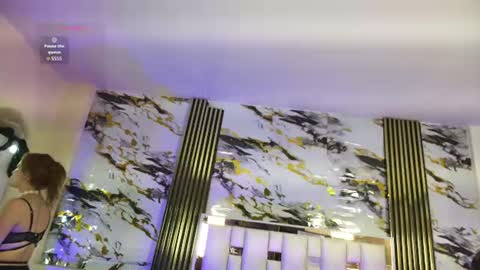 Lyra-Marco online show from June 15, 7:11 am