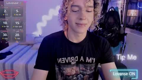 Lyric online show from February 24, 4:26 am