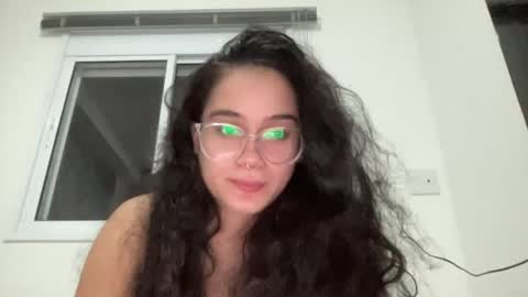 lyz_guzman online show from June 10, 3:28 am