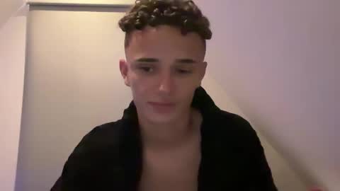  NEW   Leo  lz britboy online show from March 5, 10:21 pm