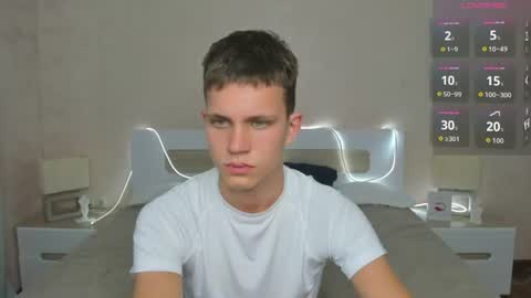 m0neyken_ online show from July 18, 3:08 am