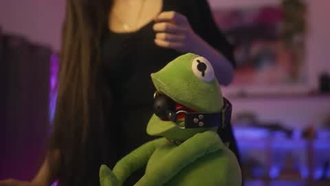 M1A  Dddy online show from November 13, 7:49 pm