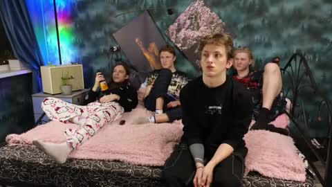 m1shq online show from March 9, 9:57 pm