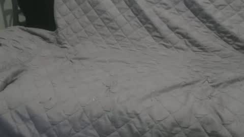 m4dh4tter24 online show from December 8, 8:36 pm