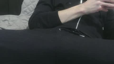 m4dh4tter24 online show from December 27, 9:32 pm