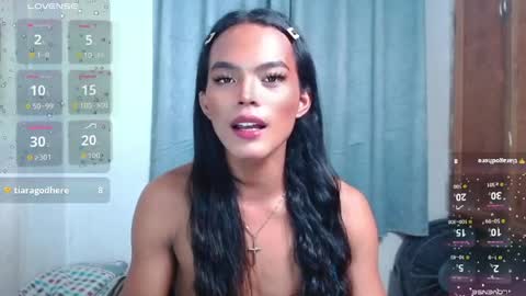 Divina online show from June 18, 9:25 am