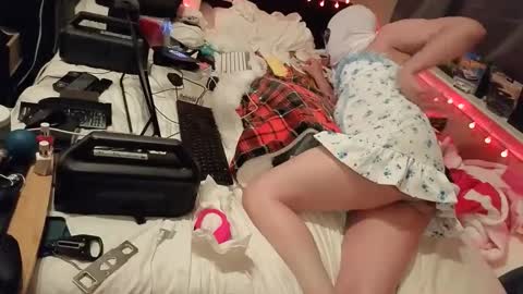 mac1119 online show from February 12, 7:56 am