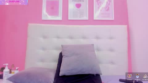 macarena_05_ online show from March 17, 5:45 am