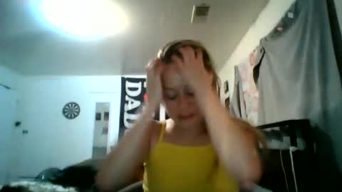 maceyloves online show from June 19, 4:40 am