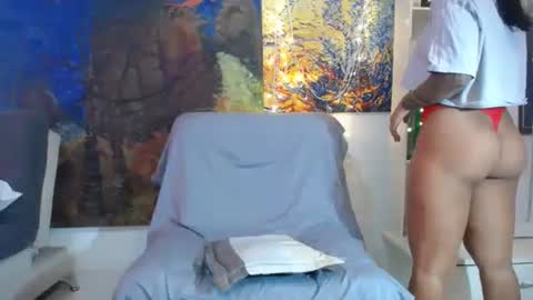 Laura online show from October 12, 2:09 pm