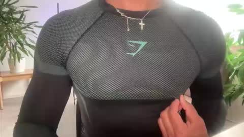 machine_15_ online show from May 16, 1:32 pm