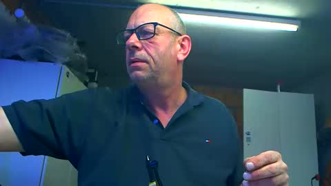 Andy online show from March 3, 9:33 pm