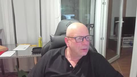 Andy online show from February 3, 12:40 am