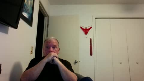 mackdocc001 online show from April 15, 6:55 pm