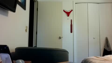 mackdocc001 online show from July 2, 4:23 pm