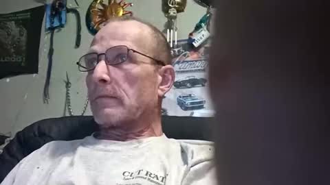 mackdog1369 online show from May 11, 7:48 am