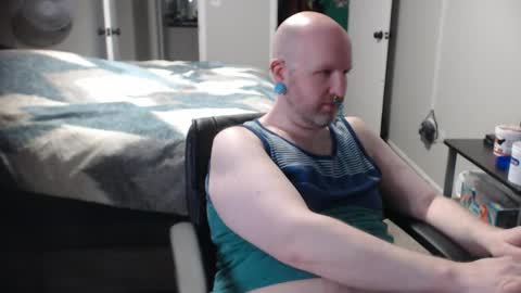Mackson Pierce online show from May 16, 1:46 am
