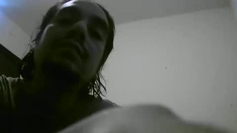 Cris B online show from November 3, 5:03 pm