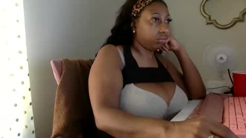 madam_glam online show from April 15, 7:58 pm