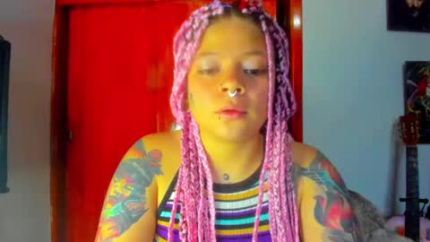 Snapshot of madam_sativa chatting on September 23, 8:15 pm di online show from September 23, 8:15 pm