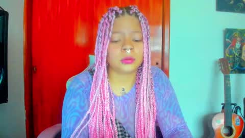 Snapshot of madam_sativa chatting on September 16, 6:44 pm di online show from September 16, 6:44 pm