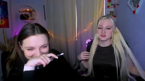 Ulis online show from April 2, 2:24 pm