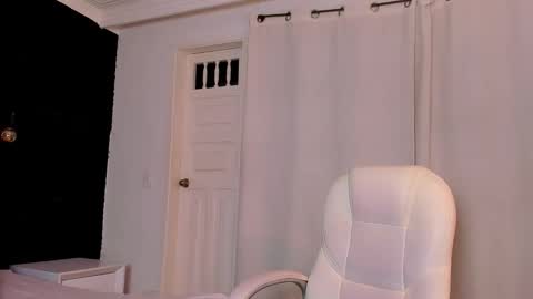  madame lilith  online show from February 25, 11:14 am