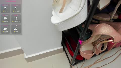 Madame Carla  online show from April 11, 11:58 am