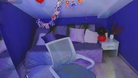 Evelyn online show from October 22, 6:27 am